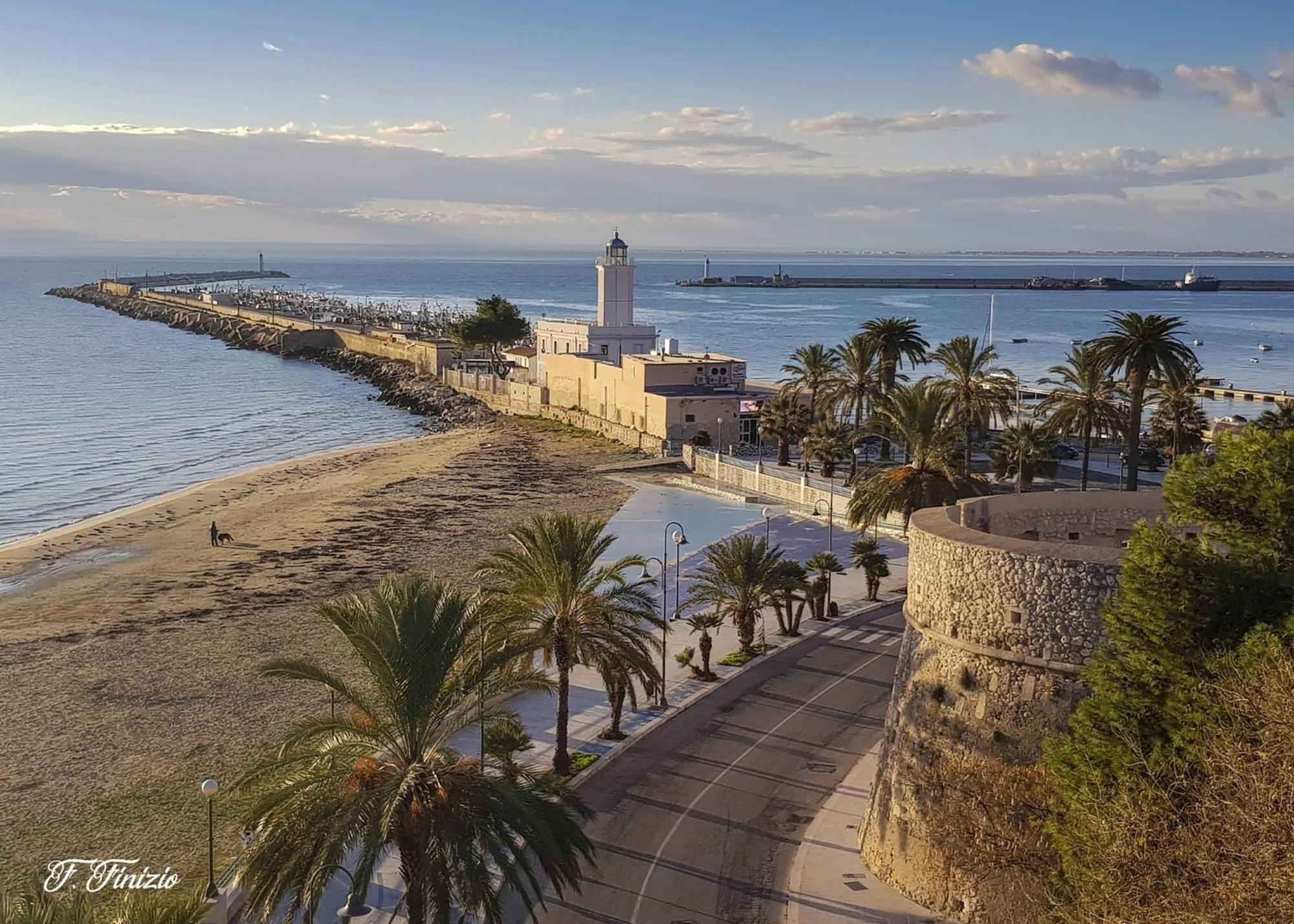 Ca Del Centro Aparthotel Manfredonia Exterior photo
